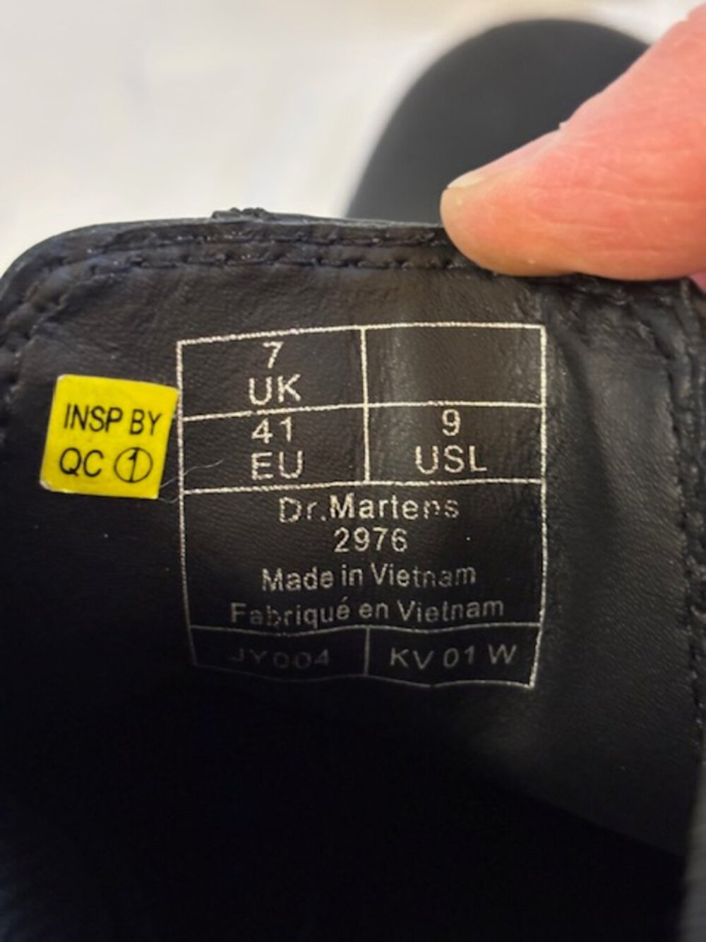 Dr. Martens 2976 Chelsea Boot Women's Size 9 US - Picture 9 of 13